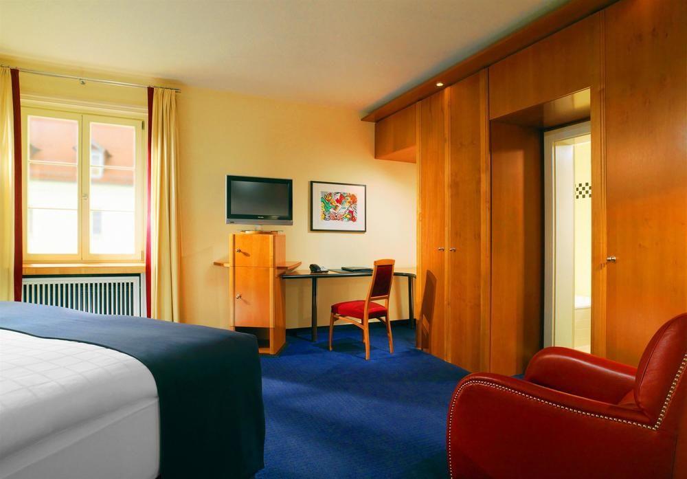 Hotel Elephant Weimar, Autograph Collection Zewnętrze zdjęcie A typical room at the hotel