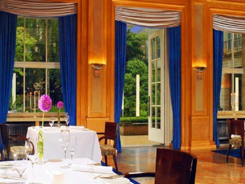 Hotel Elephant Weimar, Autograph Collection Zewnętrze zdjęcie The restaurant