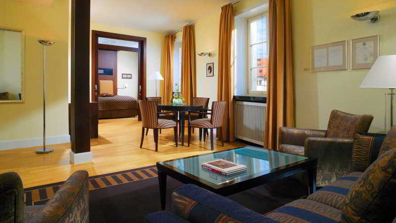 Hotel Elephant Weimar, Autograph Collection Zewnętrze zdjęcie Suite at the Hotel