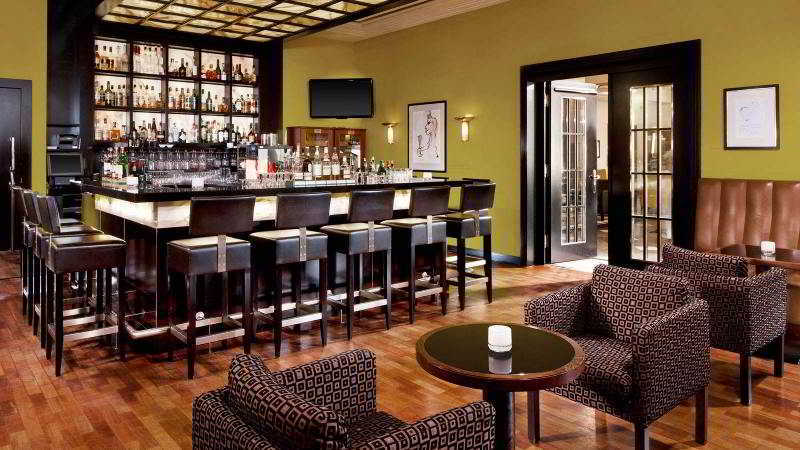 Hotel Elephant Weimar, Autograph Collection Zewnętrze zdjęcie The bar at the Westin