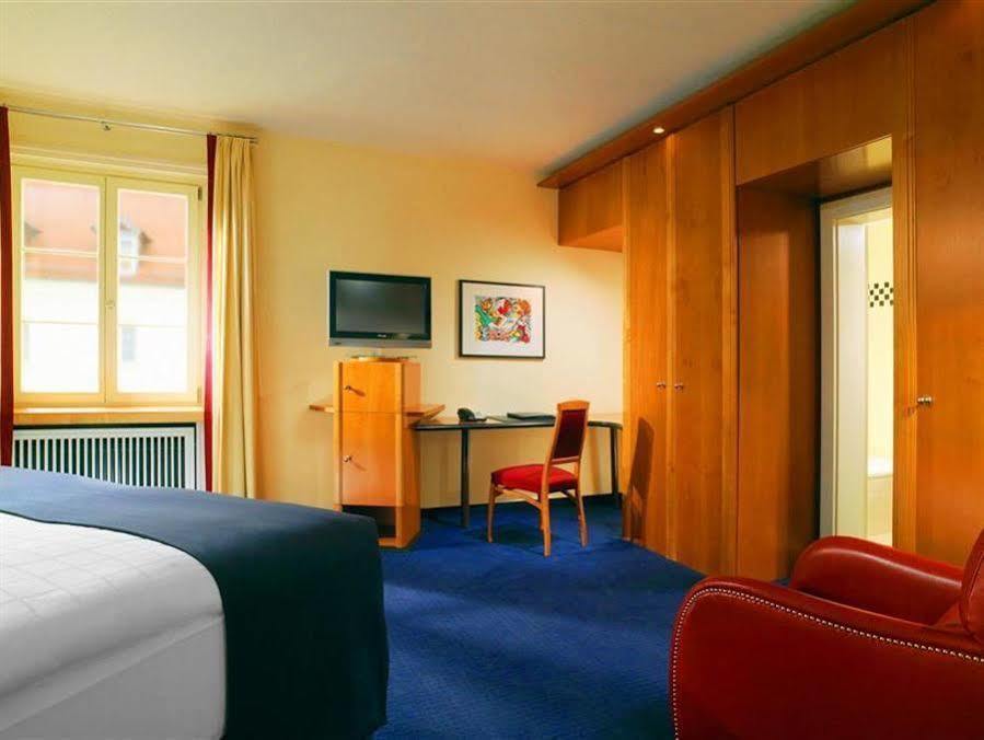 Hotel Elephant Weimar, Autograph Collection Zewnętrze zdjęcie A typical room at the hotel